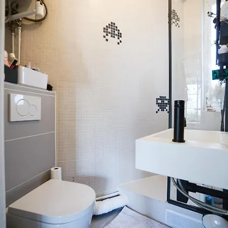 Apartment Beautiful Apartment In The Heart Of Paris *
